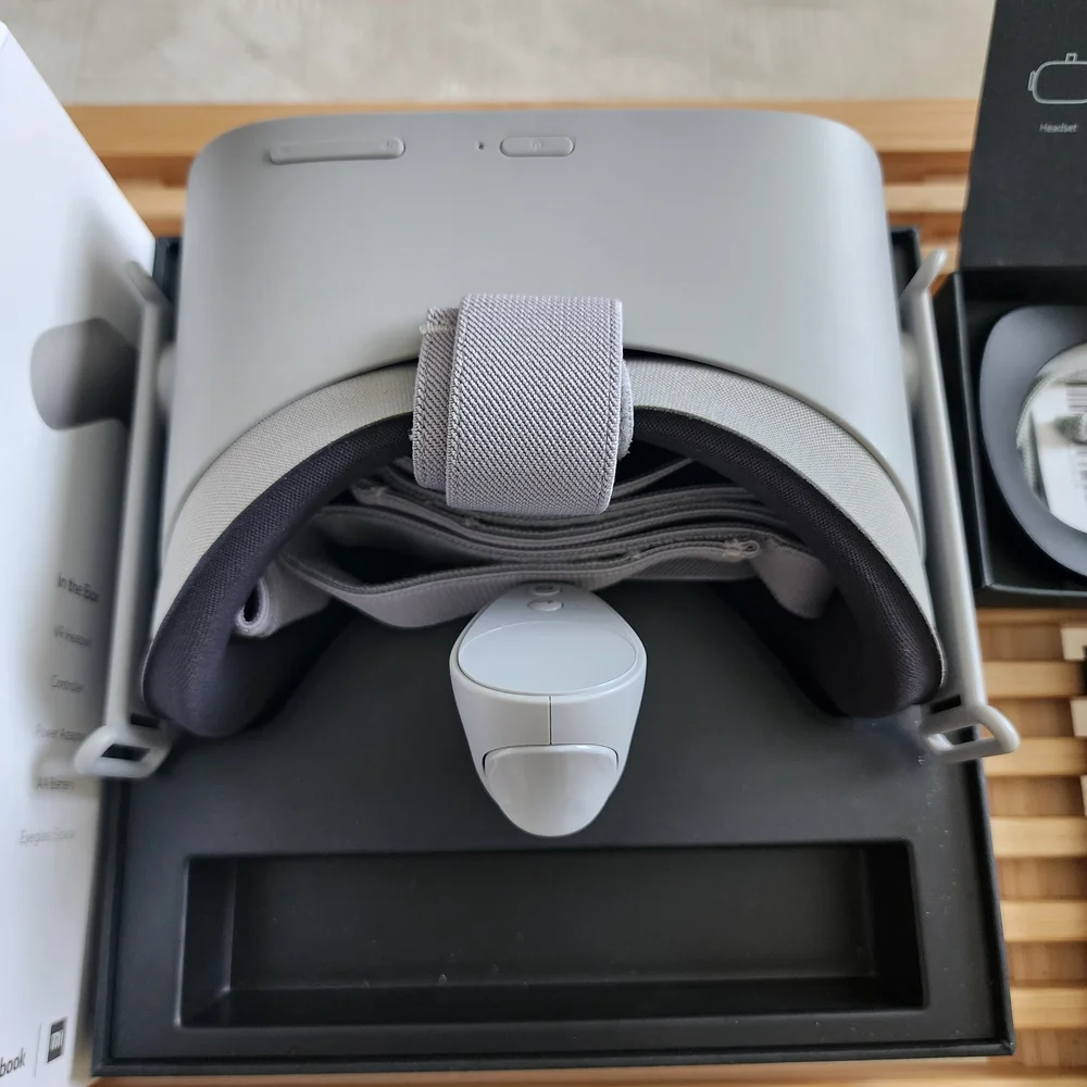 Oculus Gray Standalone VR Headset